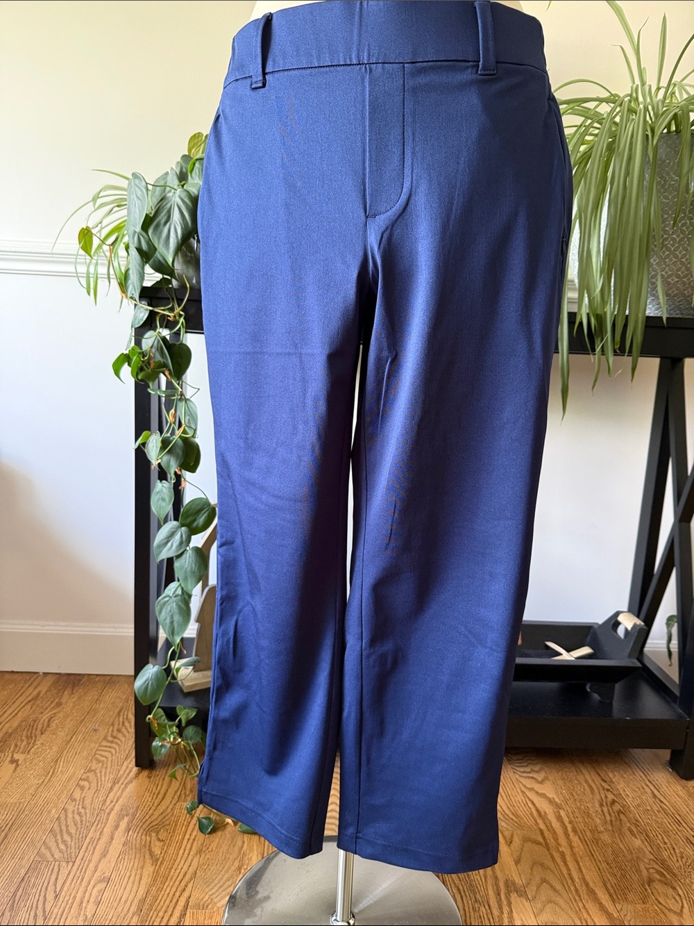 Lands’ End Navy Blue Flex Pull -On Dress Ankle Pants
